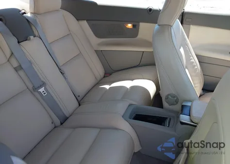 2011 Volvo C70 T5 from USA, damaged, VIN YV1672MC9BJ120330